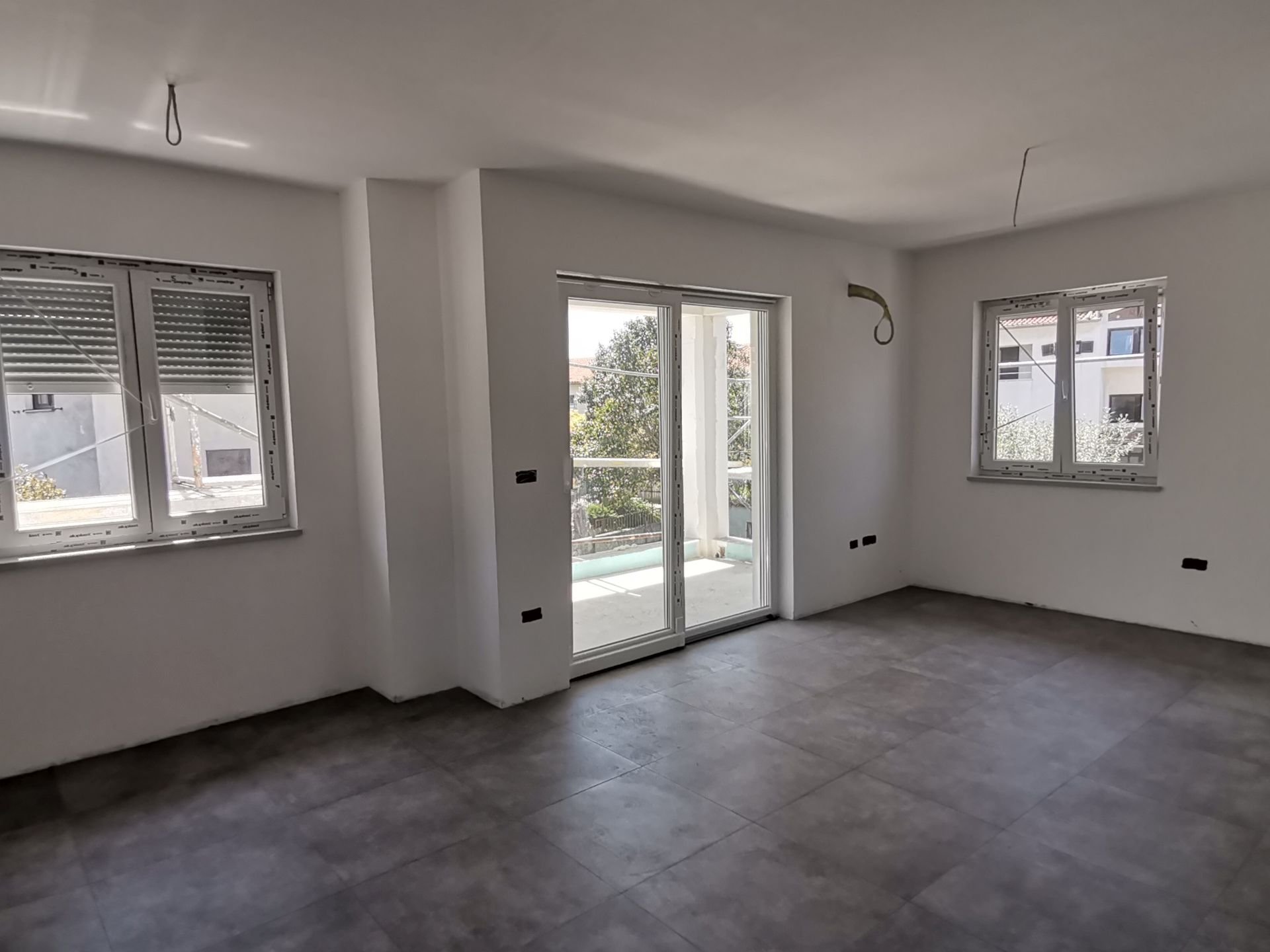 P-279 Apartment for sale in a new building of 66.33 m² on the 1st floor in a quiet neighborhood in Poreč.